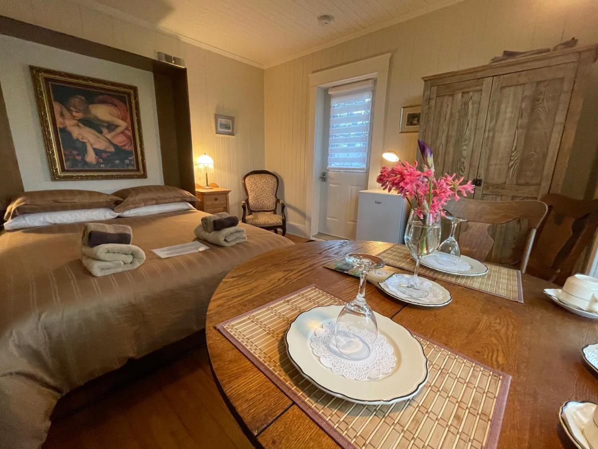 Au Coeur Des Jardins Guest house